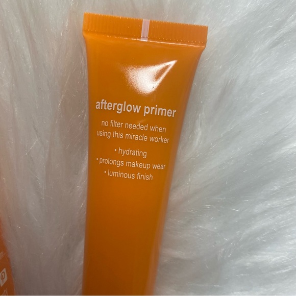 NIB Glowy Primer - Picture 3 of 3